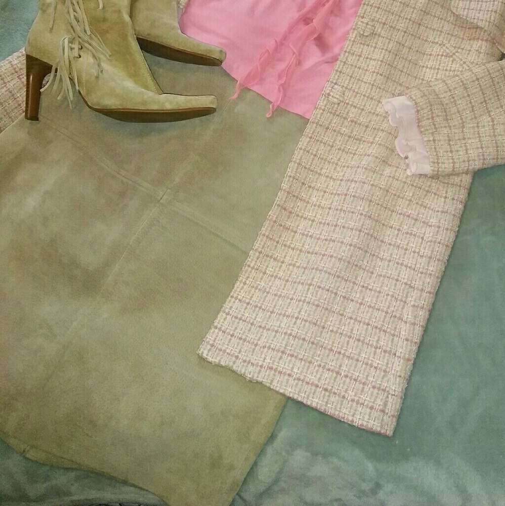 Suede Skirt - Get a deal on the complete outfit!